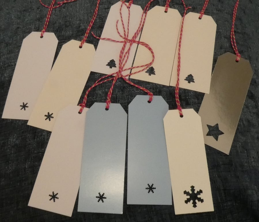 Bundle of 10 Christmas gift tags, star & snowflake apertures, Seconds