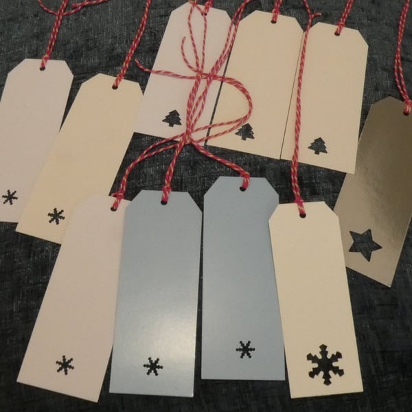 Bundle of 10 Christmas gift tags, star & snowflake apertures, Seconds