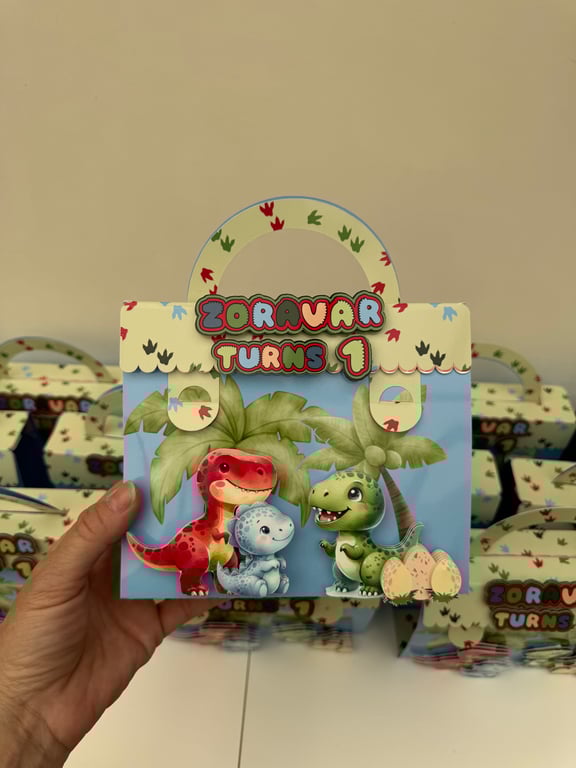 1 Personalised Dinosaur colouring case