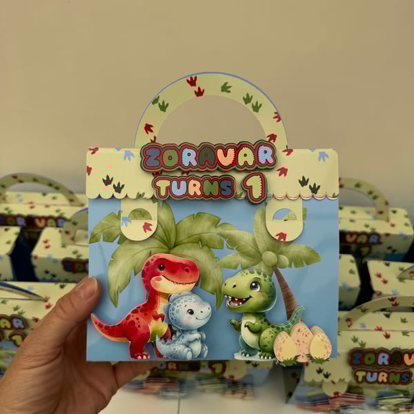 1 Personalised Dinosaur colouring case