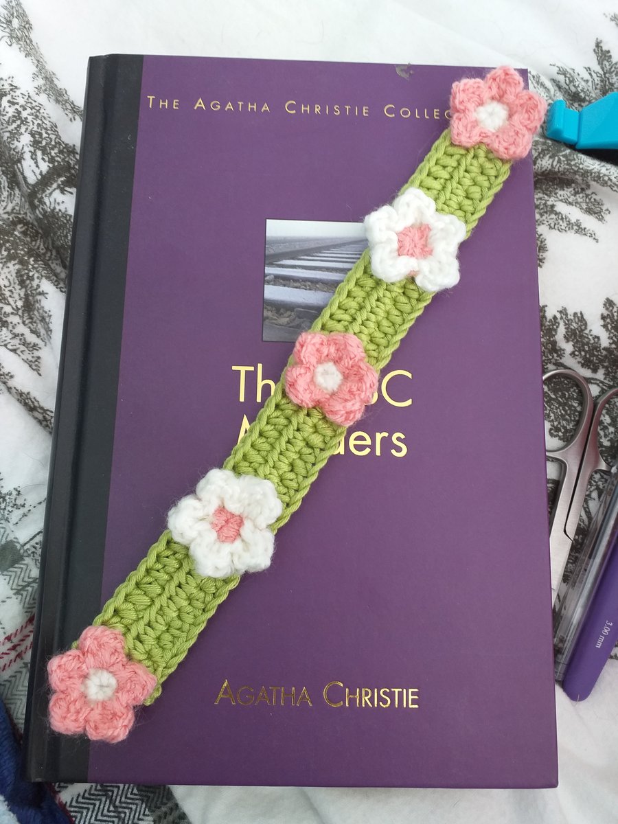 Crochet Floral Bookmark