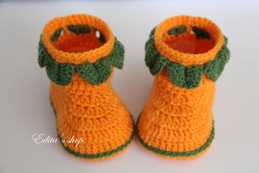 Crochet baby booties, boots, shoes, Halloween pumpkins booties, size 3-6 months