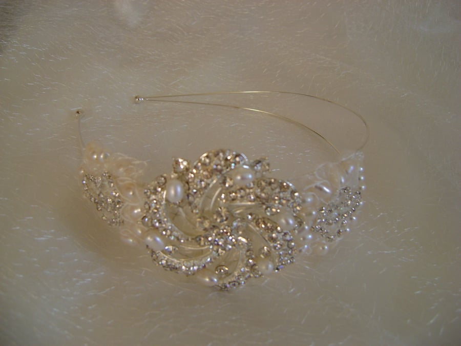 Diamante & Pearl Swirl Side Tiara 