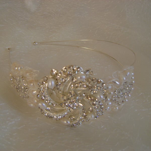 Diamante & Pearl Swirl Side Tiara 