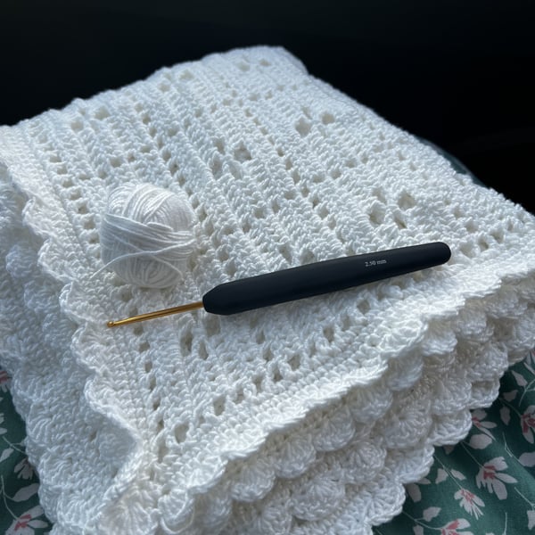 Midwife Crochet Baby Blanket Pattern