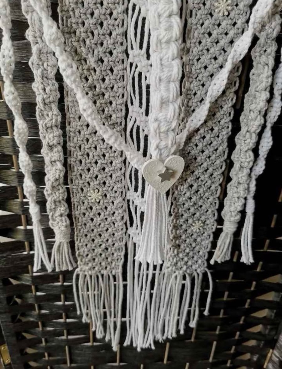 White Grey Christmas Wall Décor 