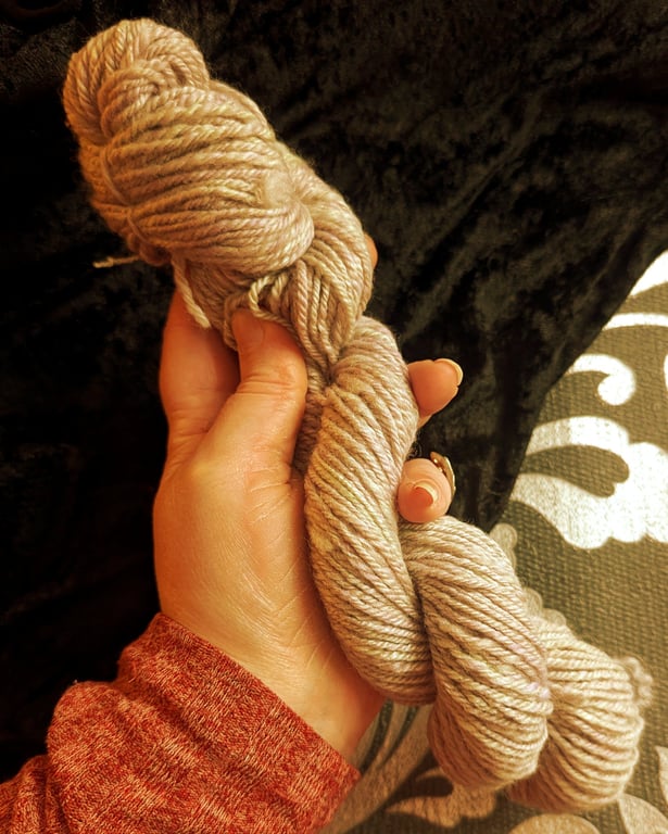 Lyra hand spun yarn – Merino and silk