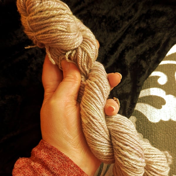 Lyra hand spun yarn – Merino and silk