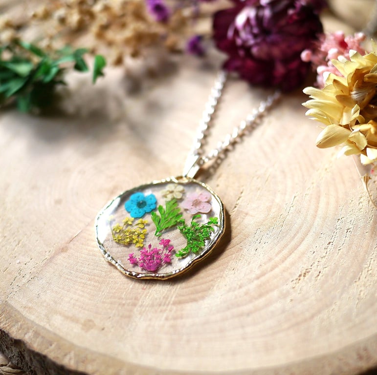 Circular Meadow Flower Pendant - Real Dried and Pressed Flowers