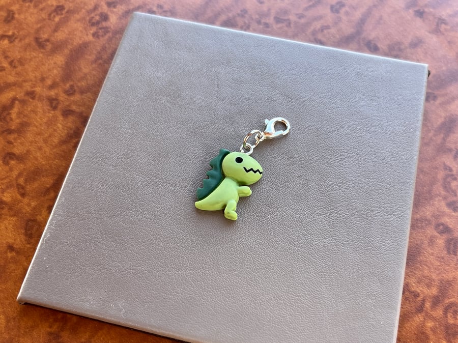 Green Dinosaur Stitch Marker Progress Keepers for Knitting Crochet