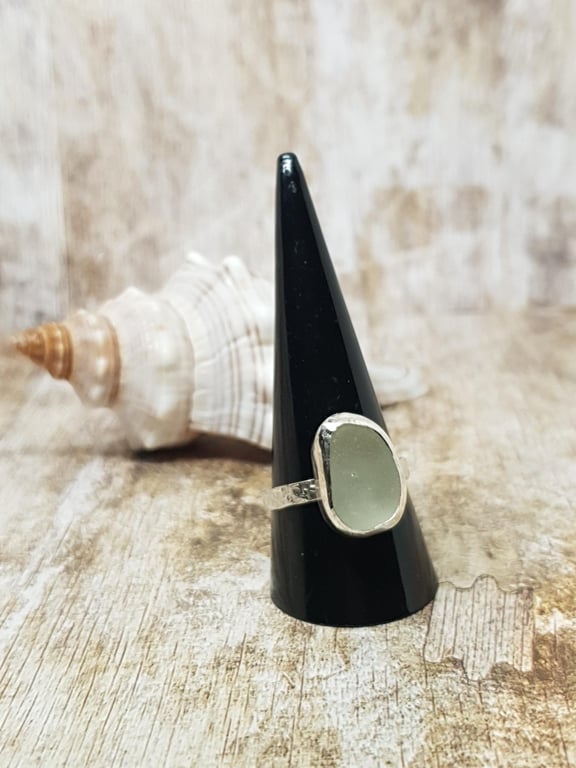 White Oval Seaham Seaglass Textured Band Sterling Silver 925 Full Hallmark Ring