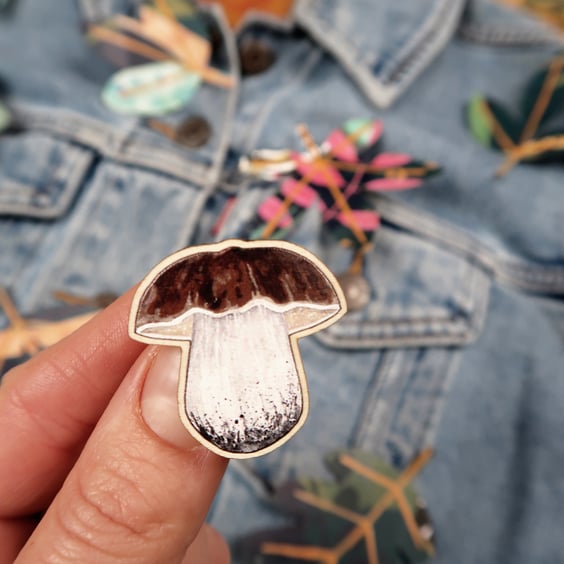 Porcini wooden pin badge, penny bun brooch, wild mushroom.