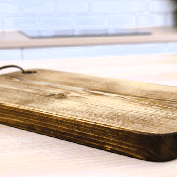 The Assistant - Solid Wood Chopping Board