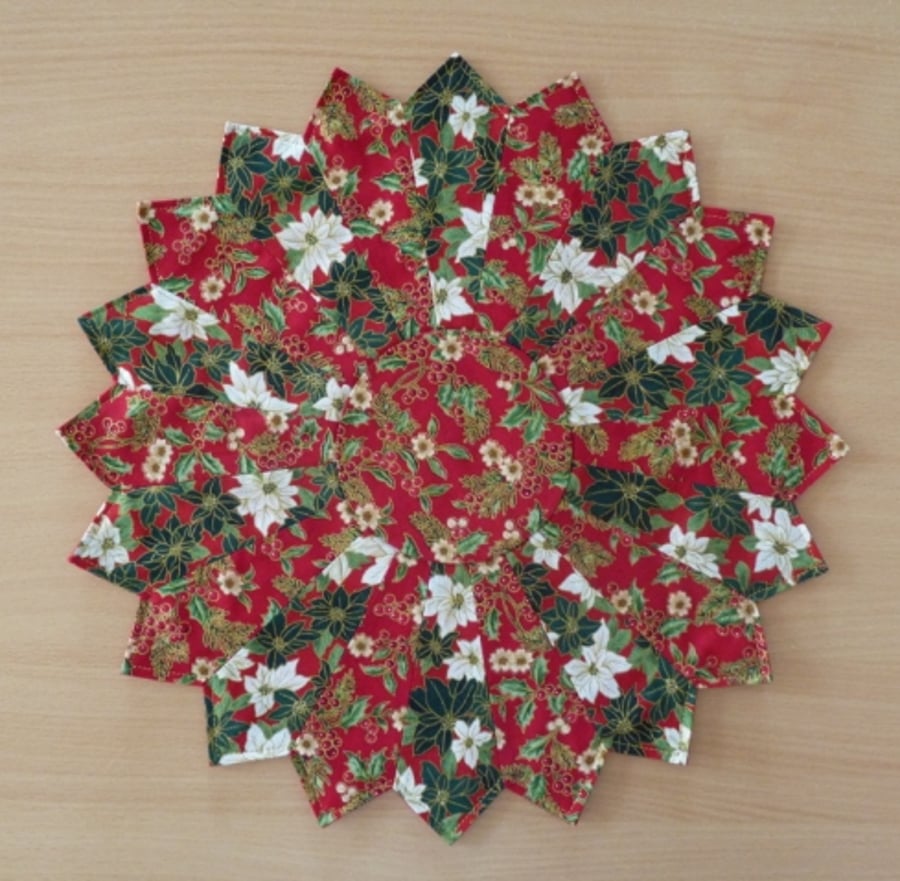  Christmas Table Mat In Festive Fabric
