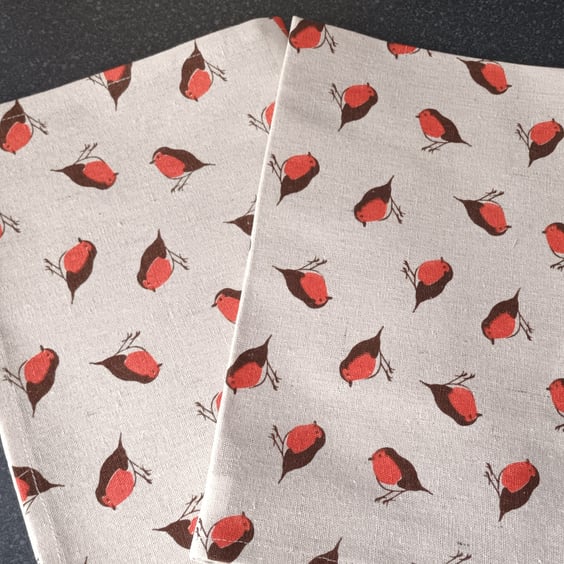 Red Robin Christmas Tea Towel. Natural Linen look. With Free Delivery
