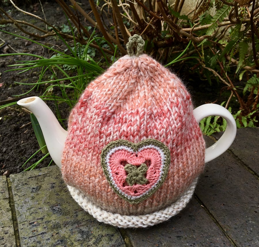 Crochet Heart Tea Cosy, Coral and Green Tea Cozy