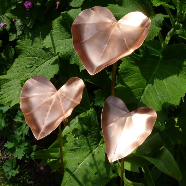 Copper leaf style bird feeder garden sculpture