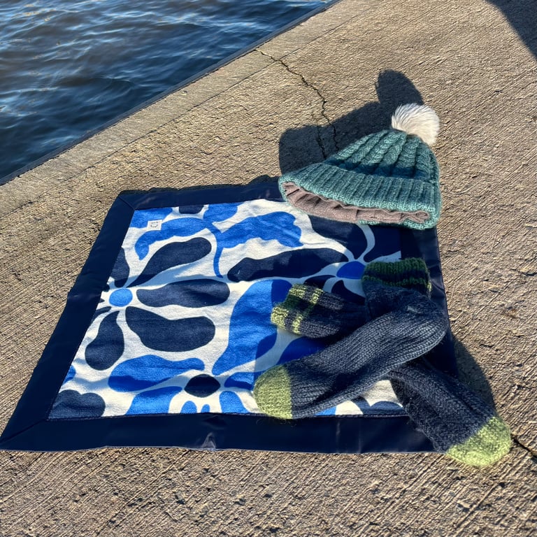 Wild swim mat for changing after watersports