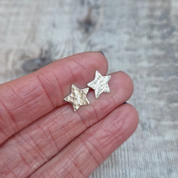 Star Stud Earrings - Hammered - Sterling Silver