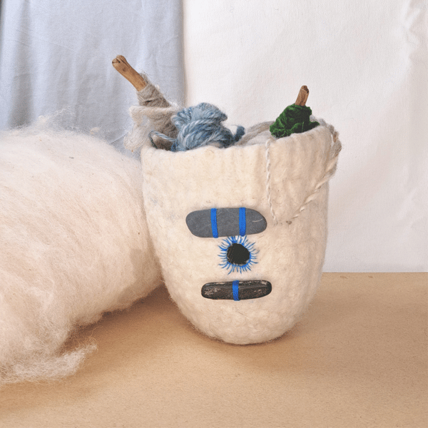 British Wool Pot with Hidden Bee – Handmade, Natural, and One-of-a-Kind