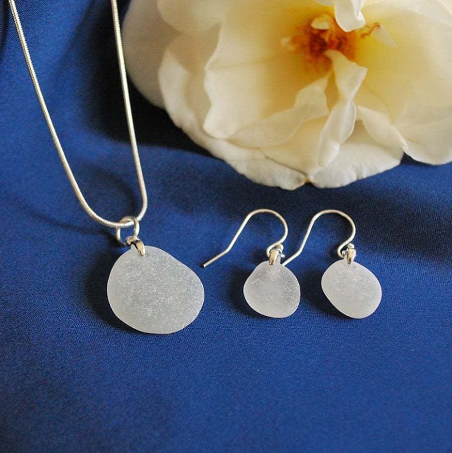 Sea glass pendant and earrings set