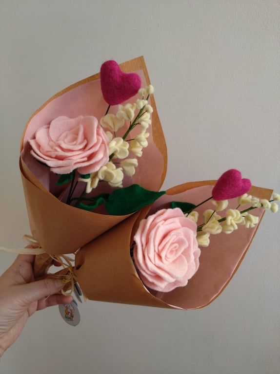 Large Felt Rose & Heart wrap - the perfect everlasting bloom