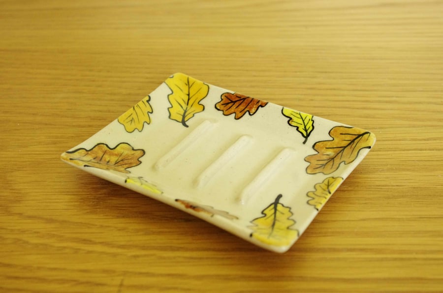 Soap Dish - Autumn Colours Oak Leaves