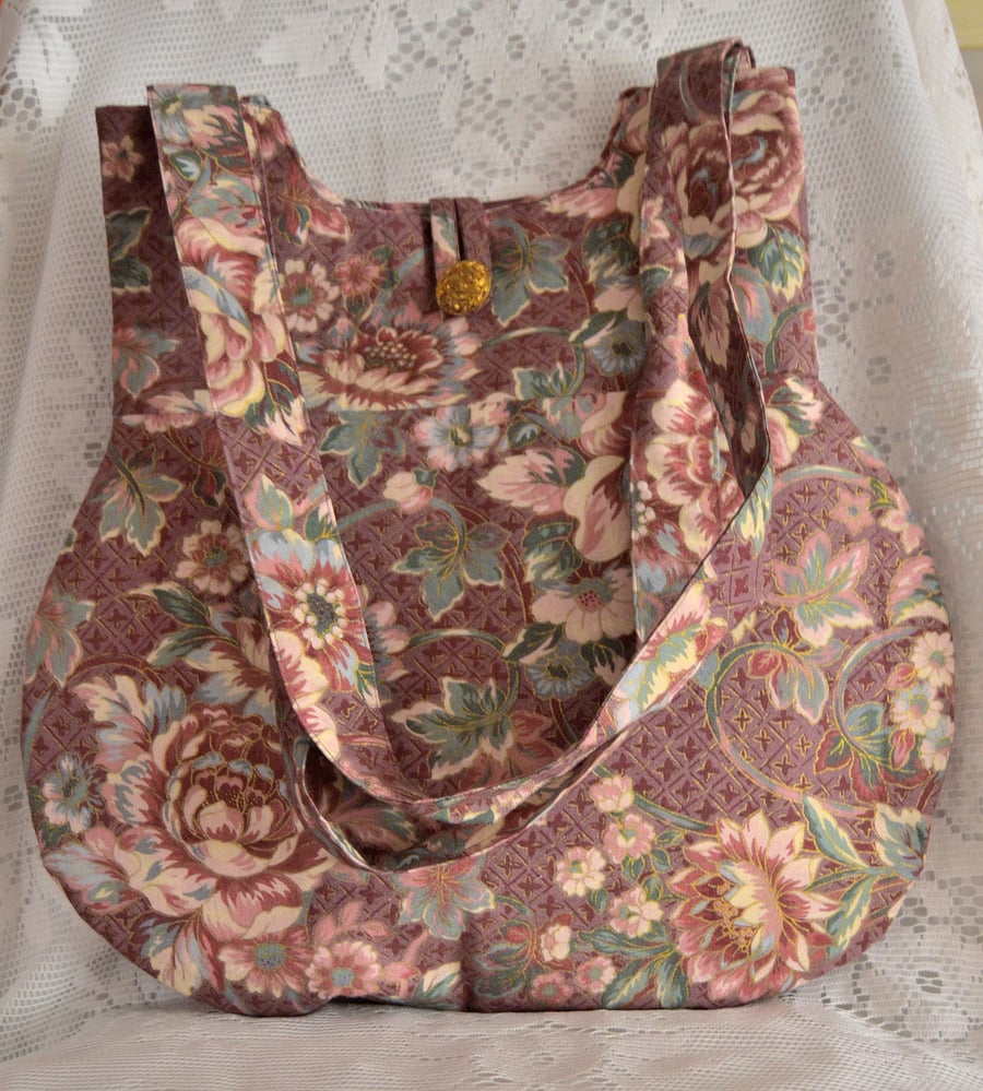 Large stylish handbag Carryall