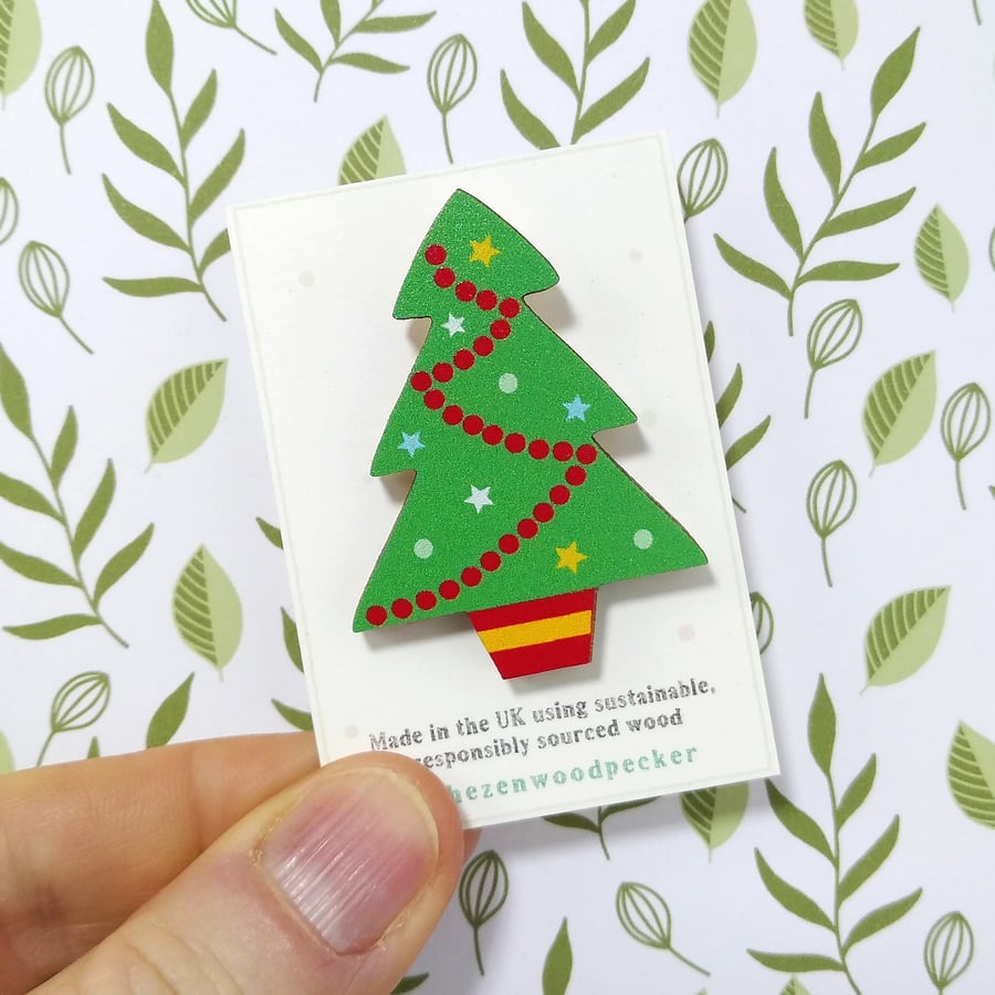 Christmas Tree Pin Badge, Xmas Brooch, Festive Wooden Badge