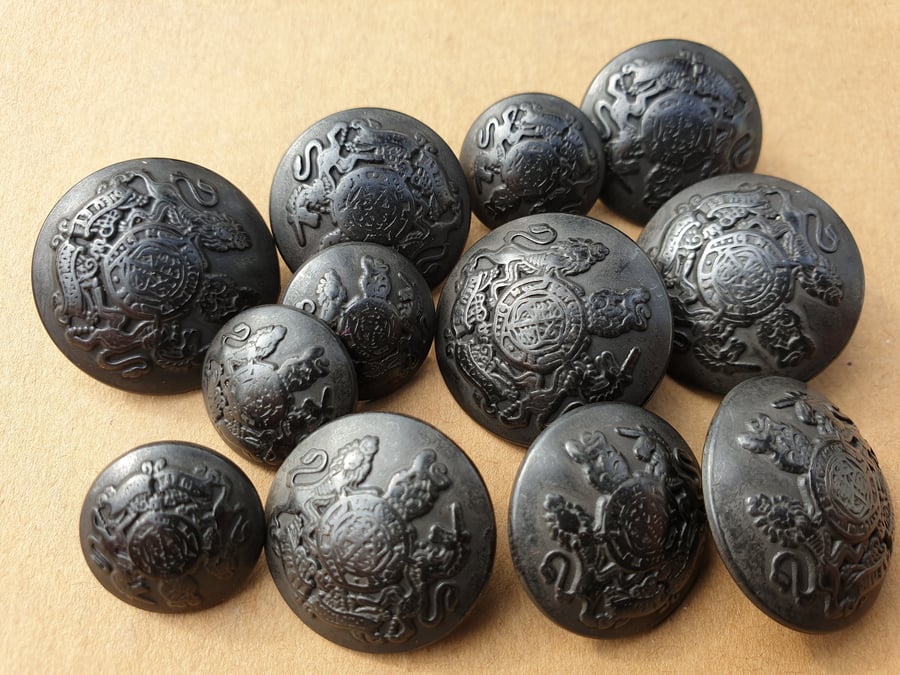 21mm Italian Black metal crest Button in 3 sizes Available in 15mm 21mm & 23mm