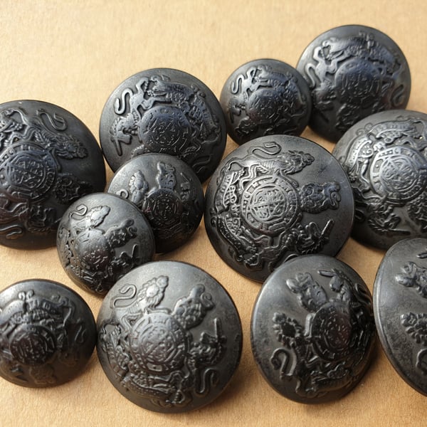 21mm Italian Black metal crest Button in 3 sizes Available in 15mm 21mm & 23mm