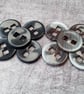34.5mm 54L Square hole button in 2 colours - Image 1