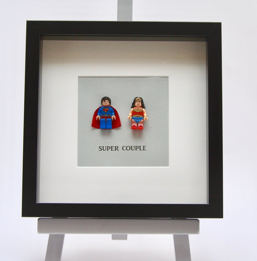 DC Comics Superman and Wonder Woman mini Figure frame.