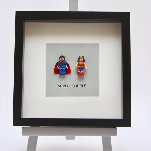 DC Comics Superman and Wonder Woman mini Figure frame.