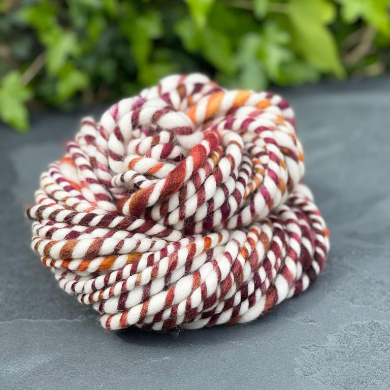 Handspun Corriedale Yarn 2ply Thick and Thin Super Bulky Yarn Hand Dyed Yarn