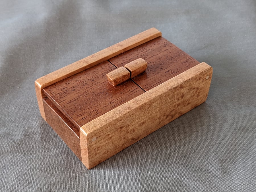 Double Ring Box, e.g. Ring Bearer's Box - Reclaimed Birdseye Maple & Mahogany