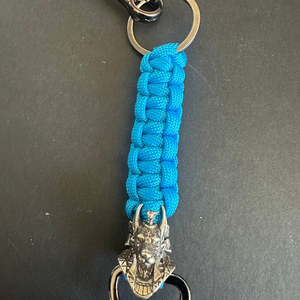 Guardian of the Gate” Handmade Paracord Keyring – Anubis Edition