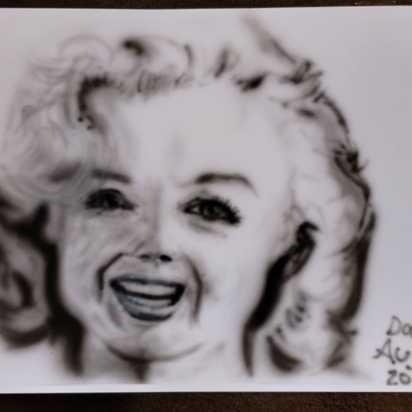 ladies face airbrushed