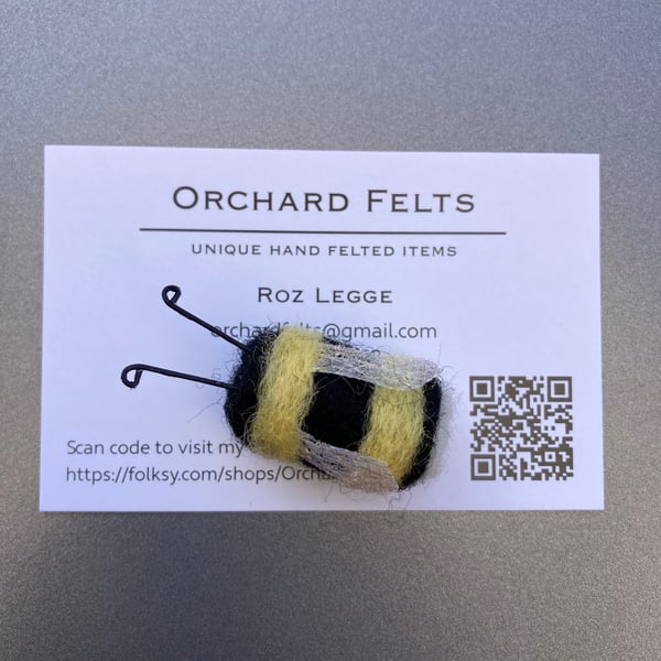 Bee fridge magnet, needle felt