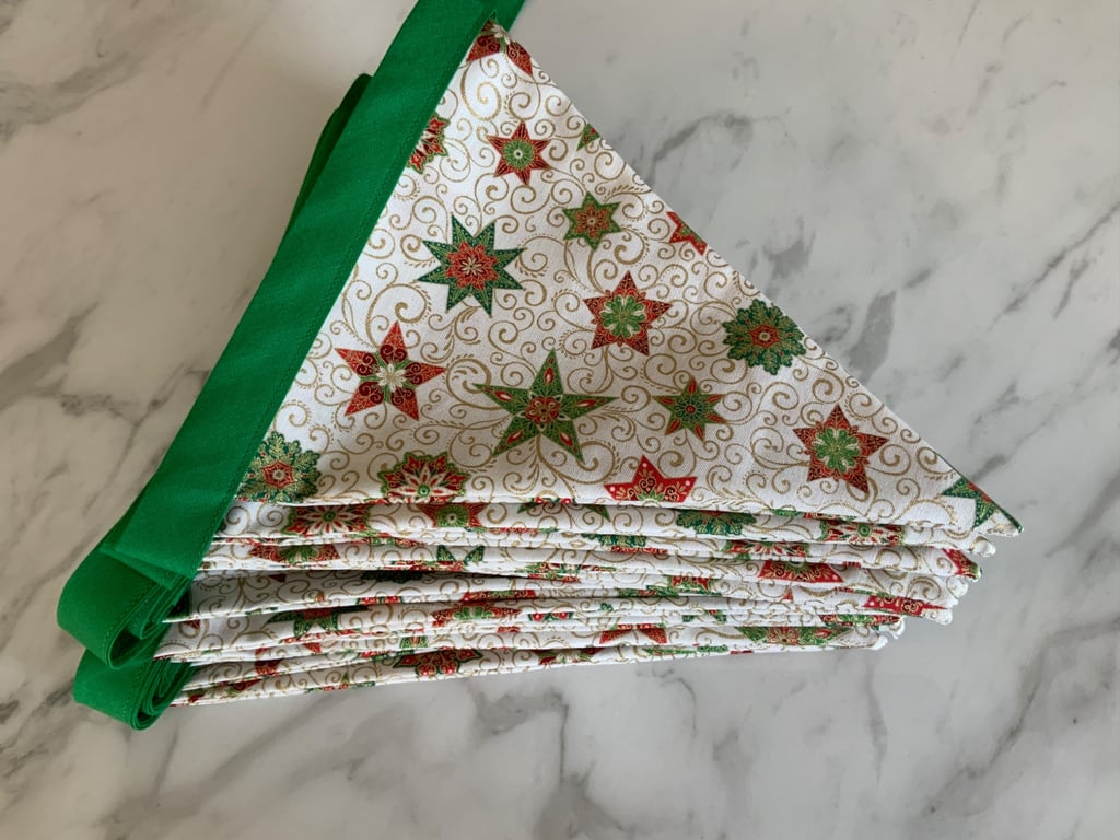 Christmas Bunting Stars and Baubles 4.4 metres excluding ties 22 flags