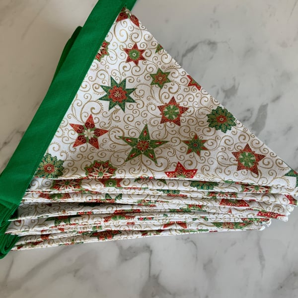 Christmas Bunting Stars and Baubles 4.4 metres excluding ties 22 flags