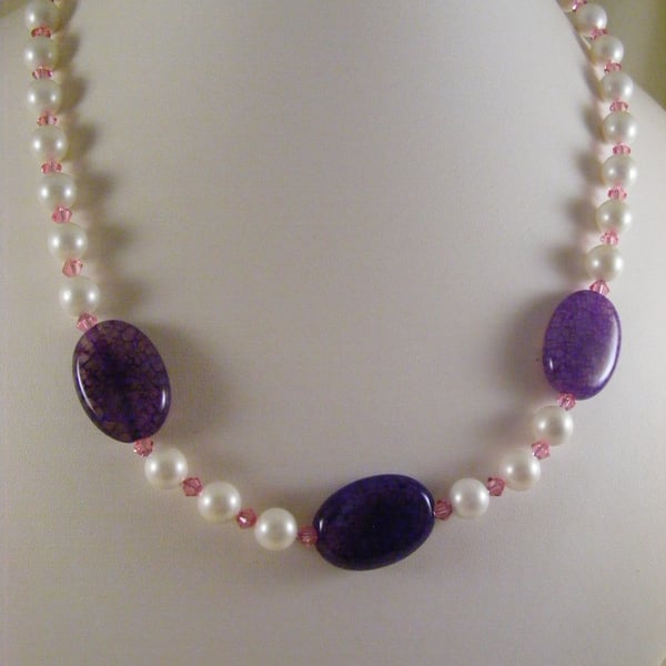 Shell, Crystal and Agate Necklace.