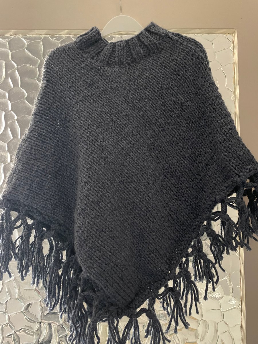 Ladies super chunky poncho