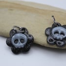Flower Skulls Earrings, Goth Earrings, Resin Earrings 
