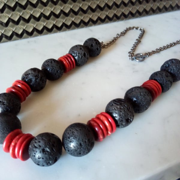 SALE - BLACK LAVA AND RED MAGNASITE NECKLACE - LAVA NECKLACE  - FREE UK SHIPPING