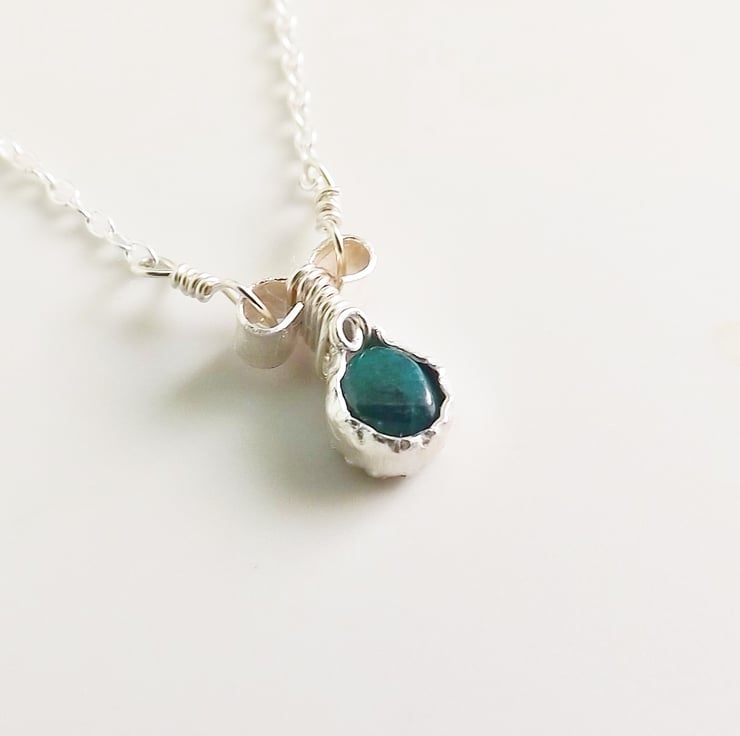 Dioptase necklace discount