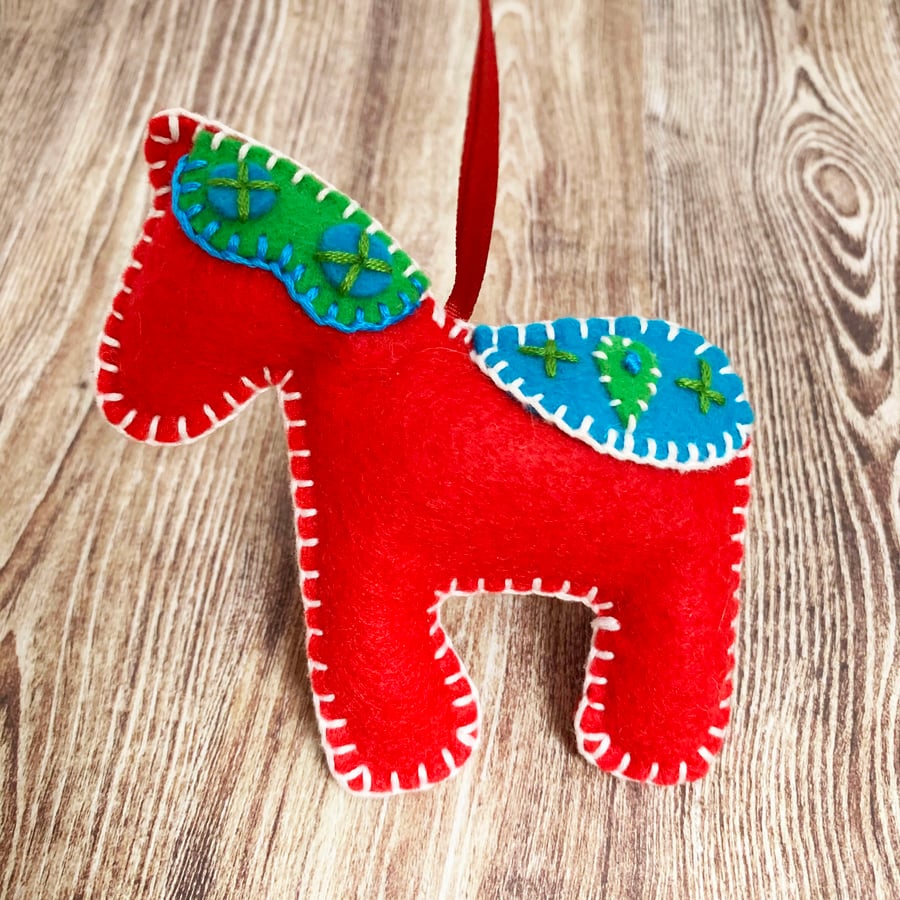 Felt Swedish Dala Horse - Swedish Inspired Christmas Decoration - Design 1