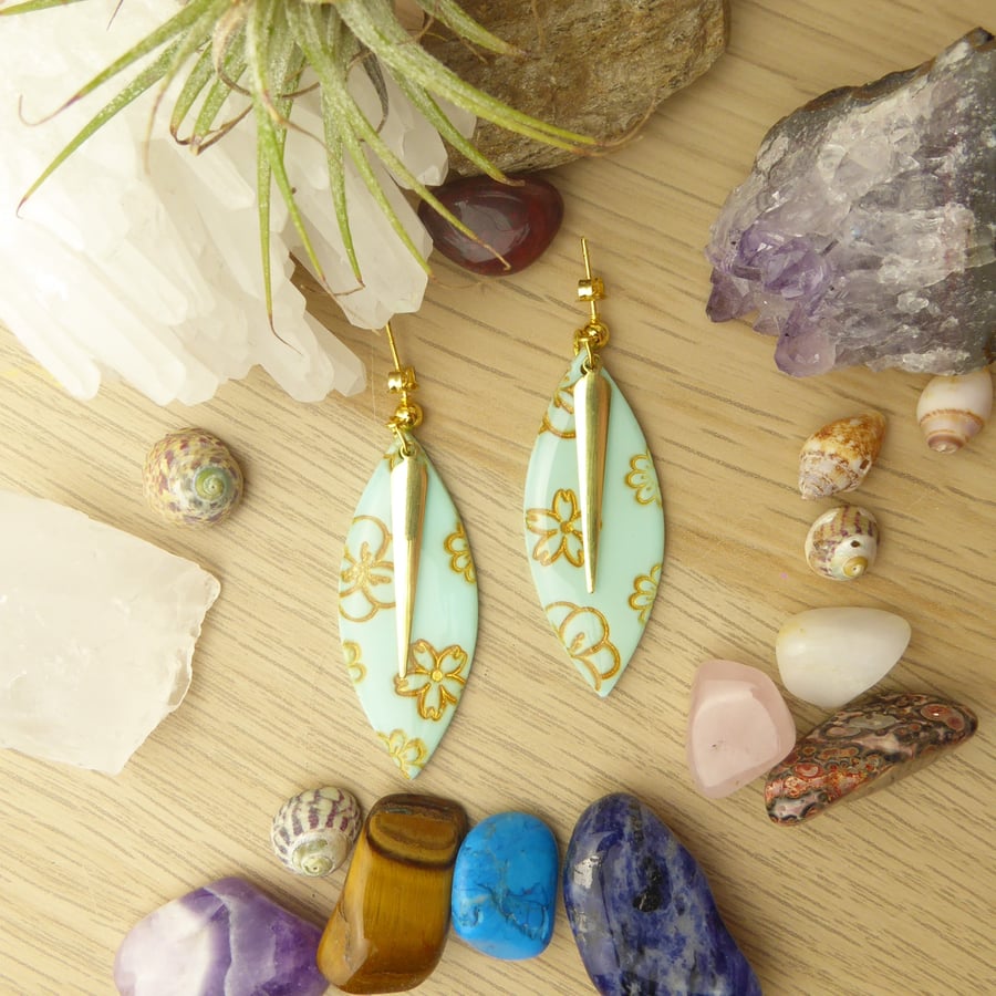 Lightweight cheap statement earrings
