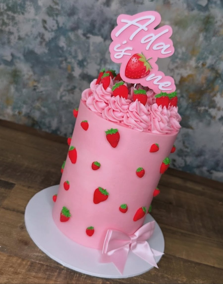 Strawberry Cake topper 