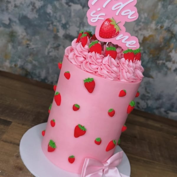 Strawberry Cake topper 